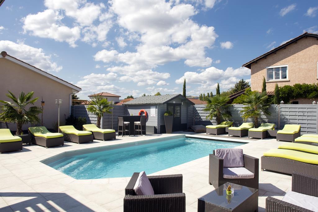 Contact Hotels Les Pierres Dorees Amberieux d'Azergues Екстер'єр фото