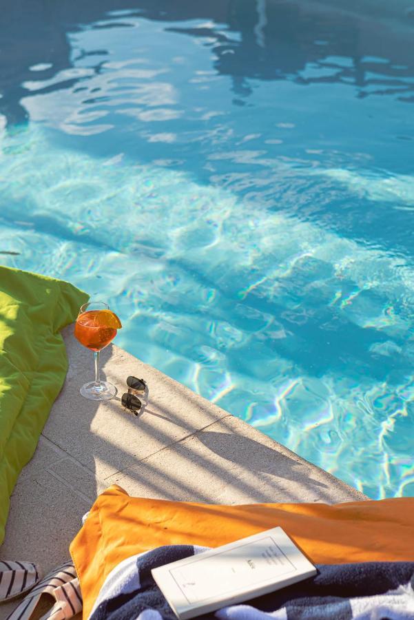 Contact Hotels Les Pierres Dorees Amberieux d'Azergues Екстер'єр фото