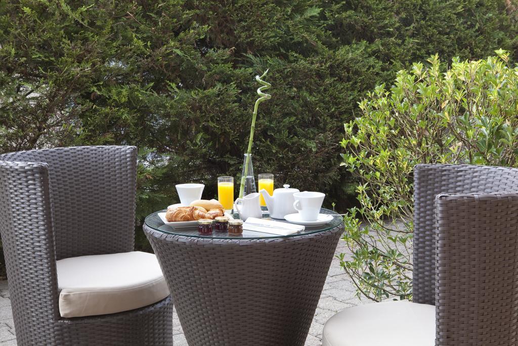 Contact Hotels Les Pierres Dorees Amberieux d'Azergues Номер фото