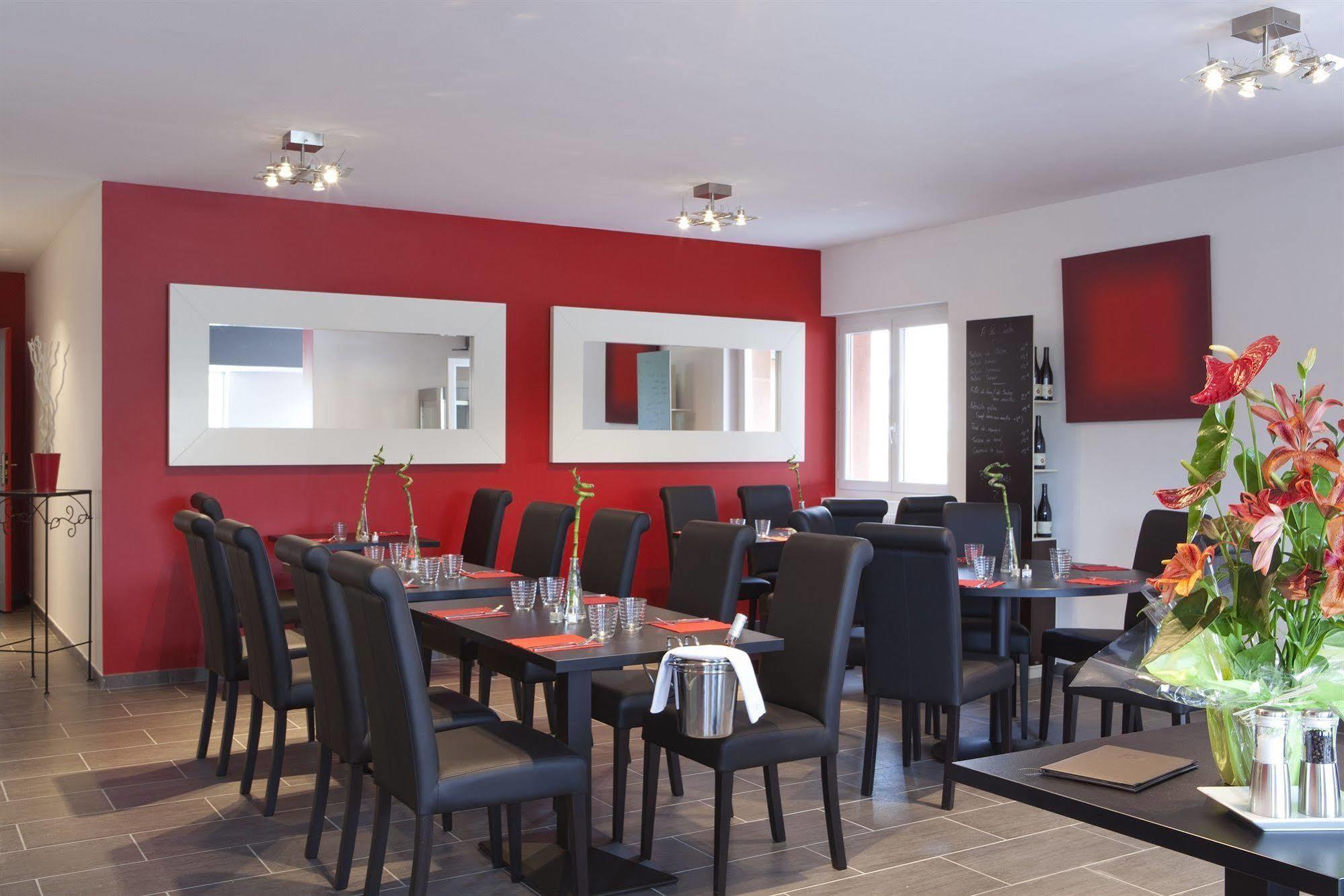 Contact Hotels Les Pierres Dorees Amberieux d'Azergues Екстер'єр фото